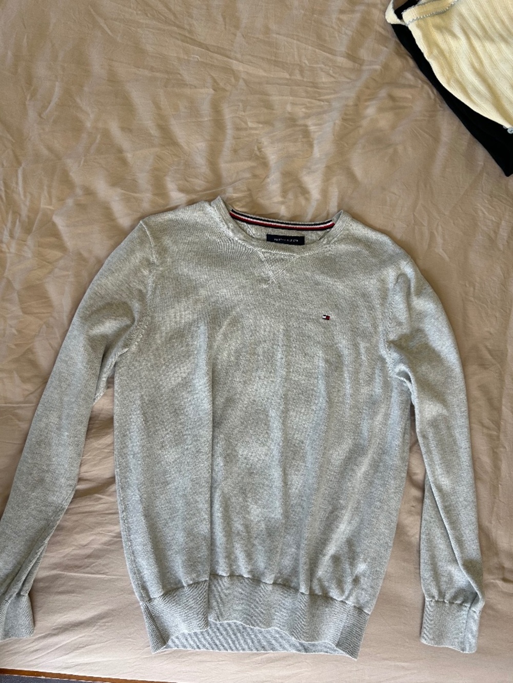 Tommy Hilfiger sweater